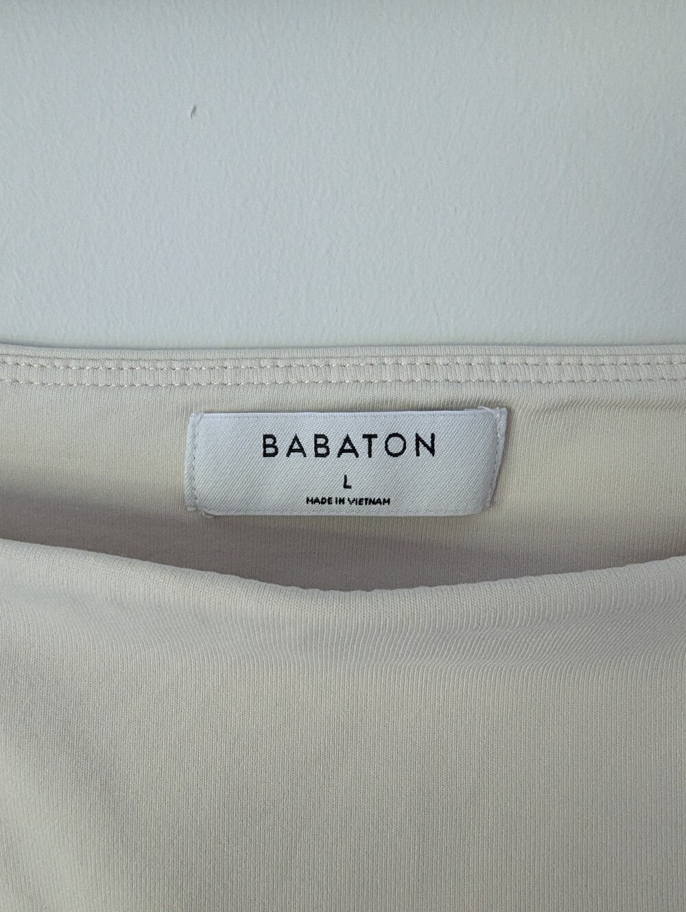 Aritzia Babaton Contour Squareneck Longsleeve Bodysuit Thong-Cut - Picture 3 of 10